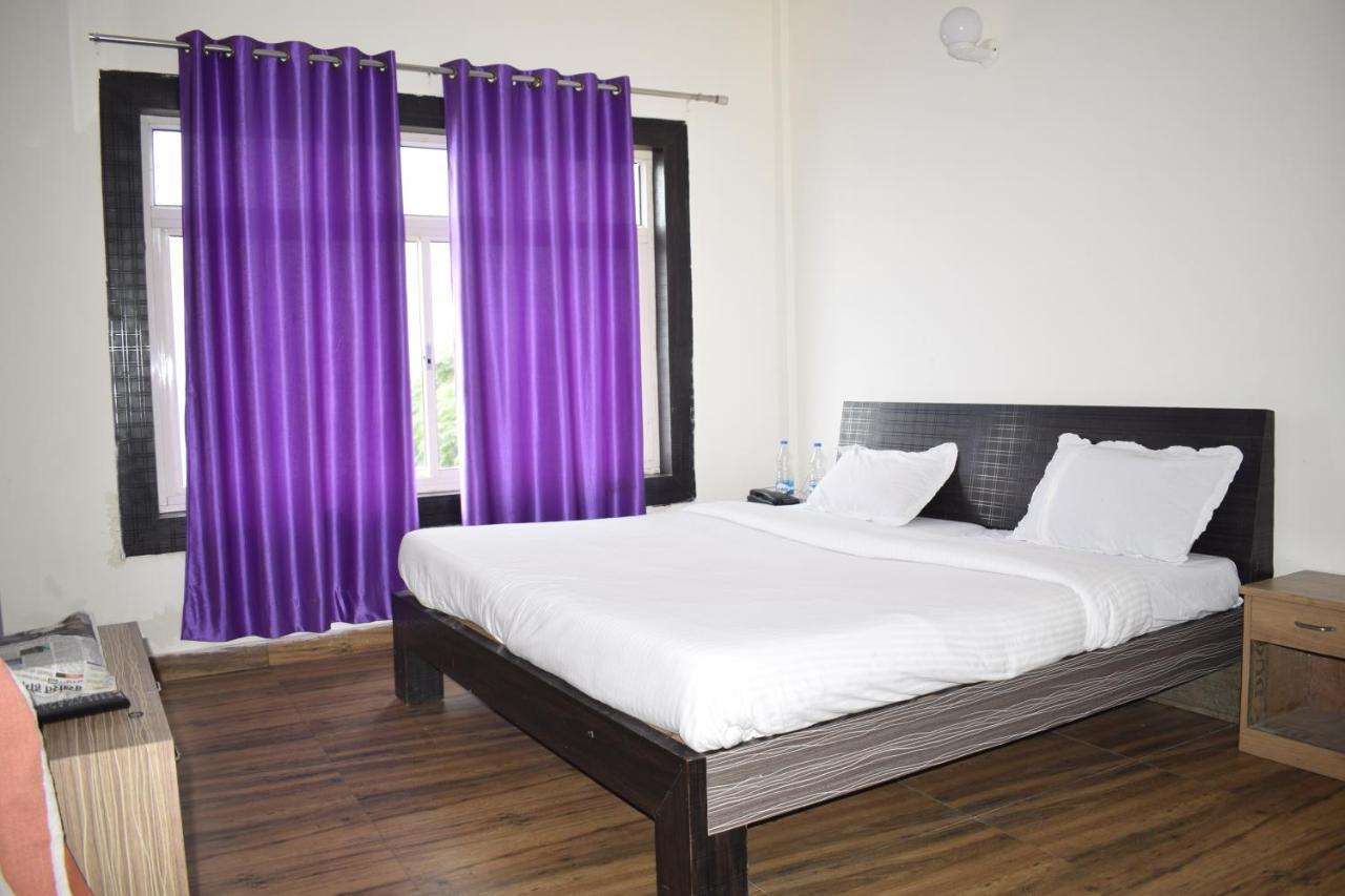 Oyo 23298 Hotel Uttaranchal Inn Найнитал Экстерьер фото